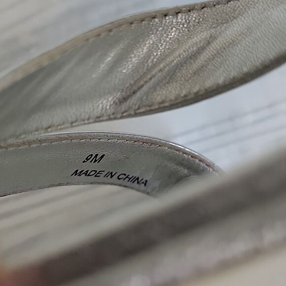 Kate Spade McKee Silver Sport Sandal Womens Size 9 - Picture 7 of 9